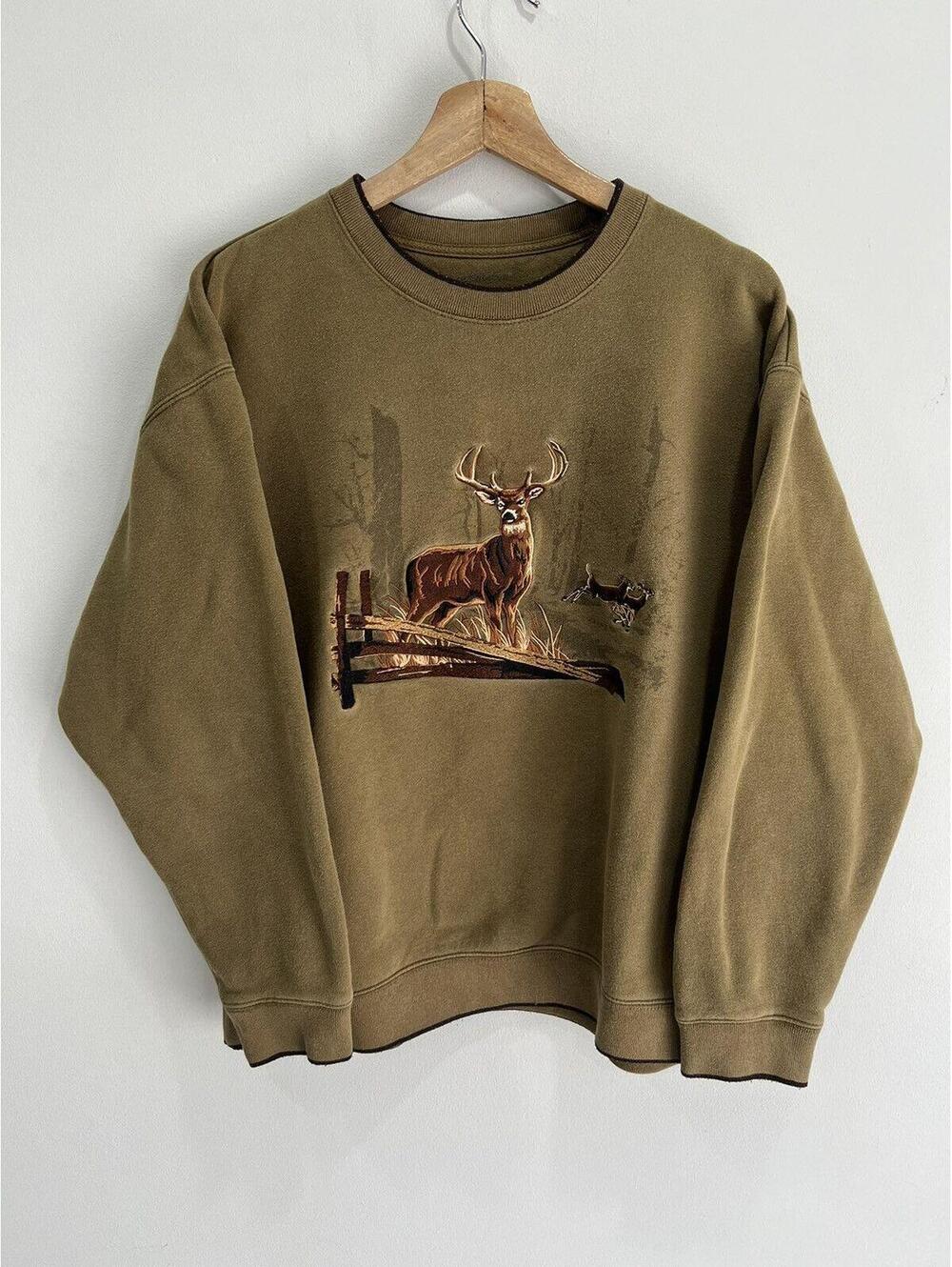 Vintage Deer Sweater Sweatshirt Crewneck animal green hunt